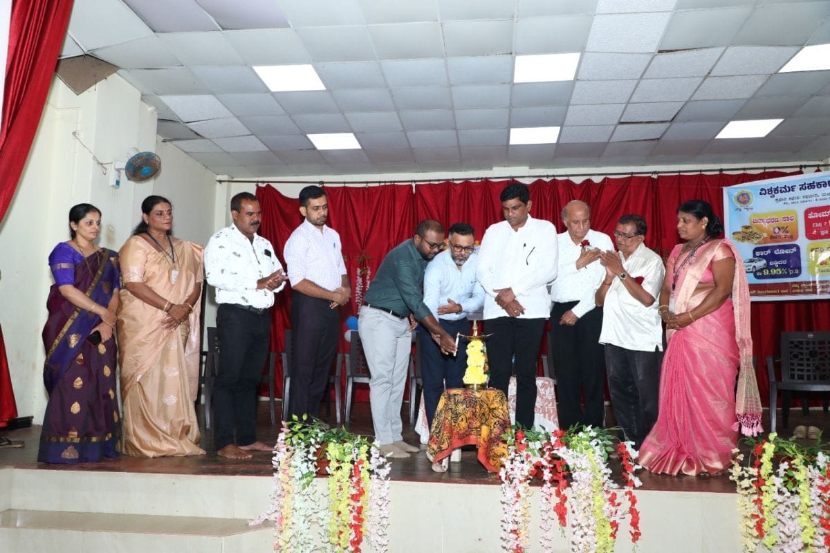 BEM Kannada medium Lower Primary school celebrated Prathibha Puraskara day on 17th December